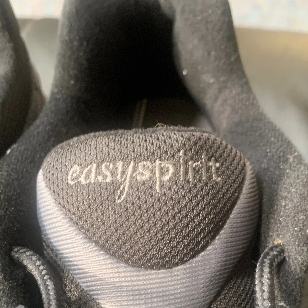Easy Spirit Men's Dark Gray Sneakers - Picture 2 of 8